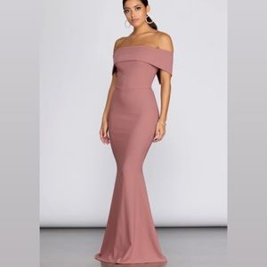 Mauve/pink off the shoulder mermaid dress